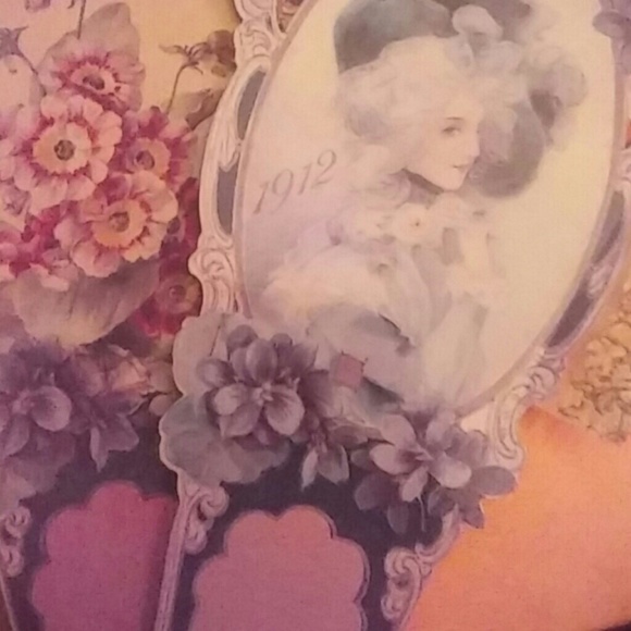 Hand fan - Picture 2 of 2